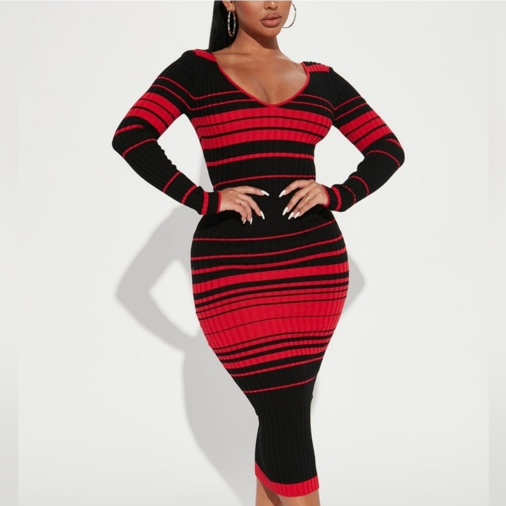 Fashion Nova Black and Red Bodycon Dress V-Neck Long Sleeve